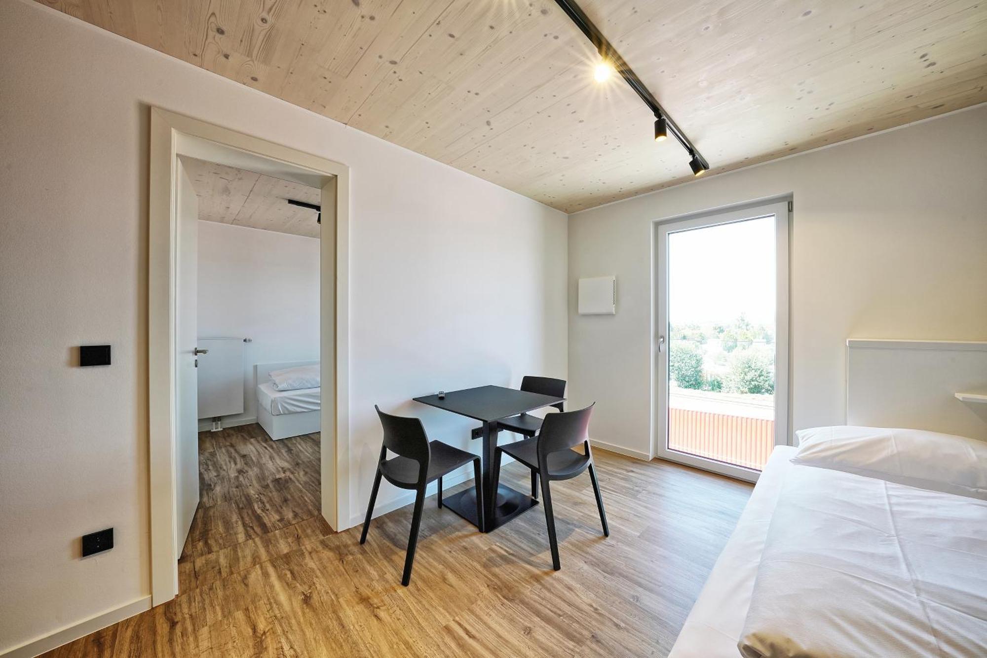 Aparthotel Timber One Boardinghouse Dorfen Zewnętrze zdjęcie